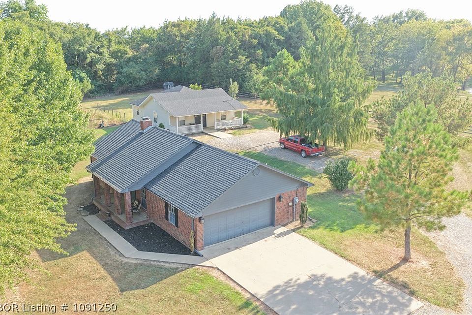 1st image of 16091 Meadow View Rd