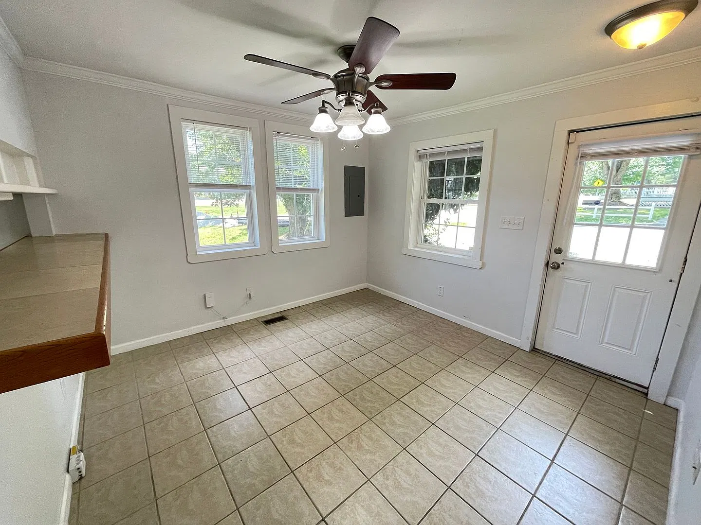 Nice 3br house w/ parking, central AC - walking distance to UNC! — Photo 2