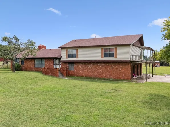 2495 W Country Club Rd, Claremore, OK 74019
