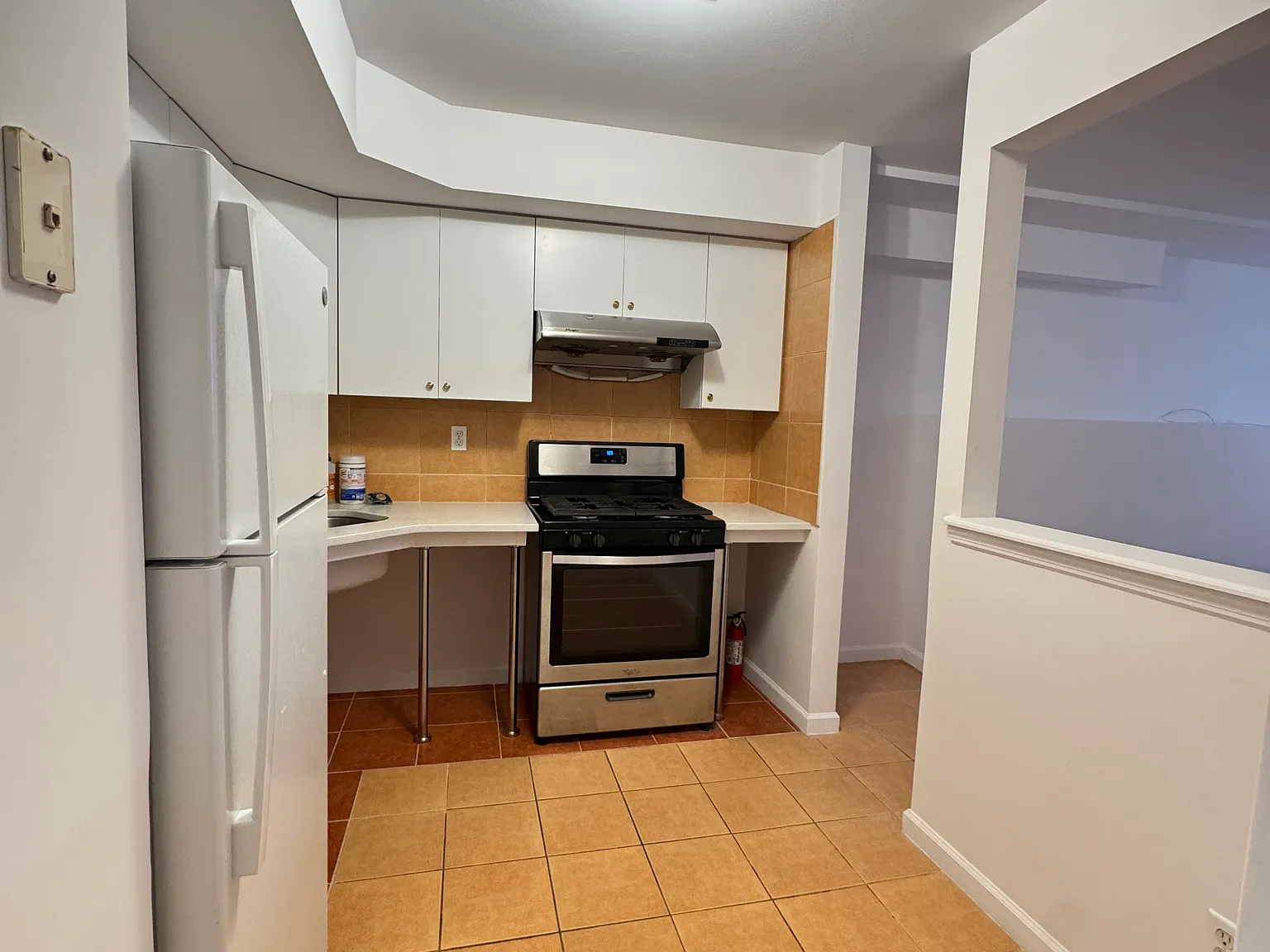 1 bed, 650 sqft, $1,800 — Photo 4