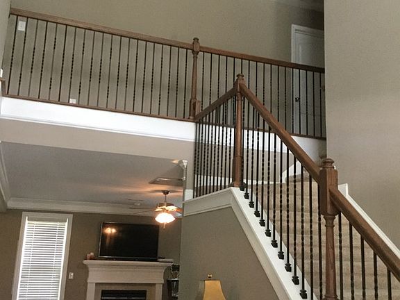 3rd image of 1515 Old Spruce Ln