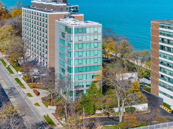 1618 Sheridan Rd #Penthouse, Wilmette, IL 60091