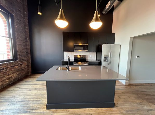 31 N Huron St #305