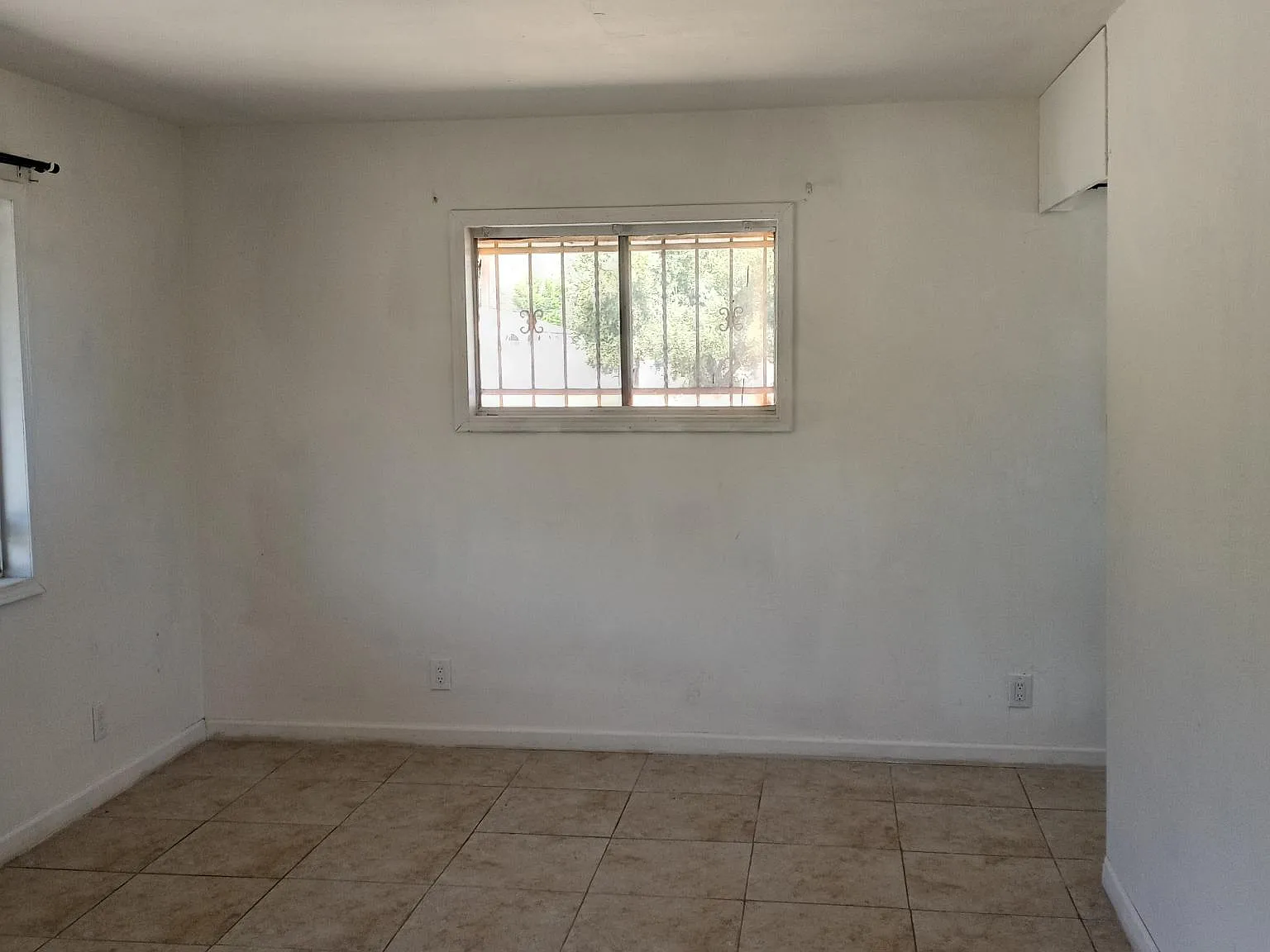 15524 Grand Ave — Photo 2