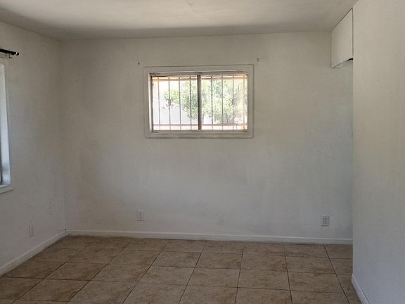 2nd image of 15524 Grand Ave