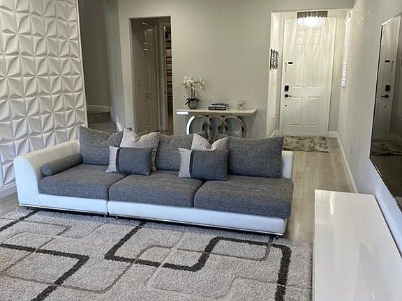 5th image of 8863 Madrid Cir