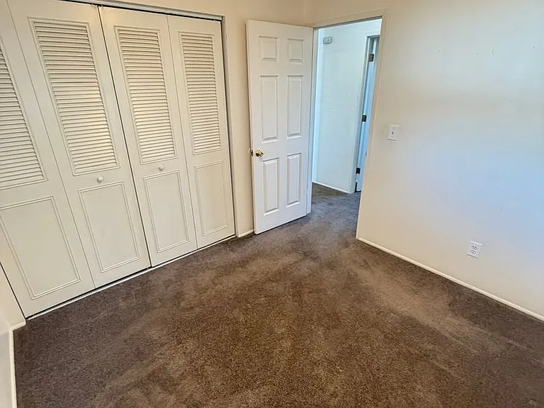 2523 Pine Ln SE — Photo 15