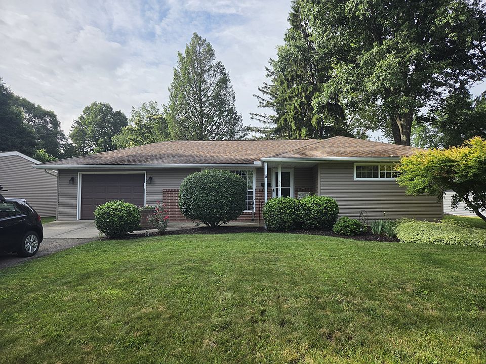 1st image of 351 Bow Dr