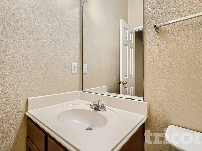 13 Monticello Ct — Photo 18