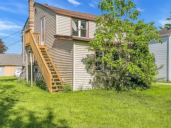 3rd image of 3376 Byng Rd