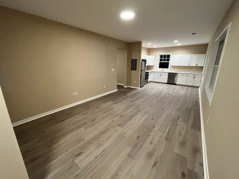 35 Brown St #35 — Photo 30
