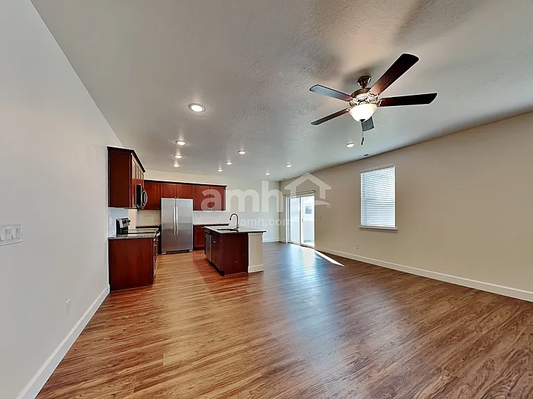 2382 E Buckskin Way — Photo 7