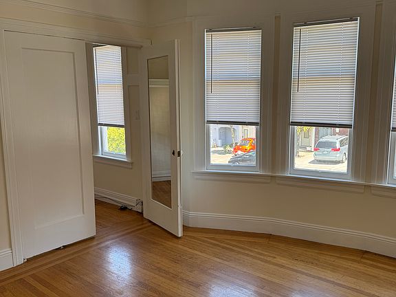 5th image of 1375 27th Ave Unit 1