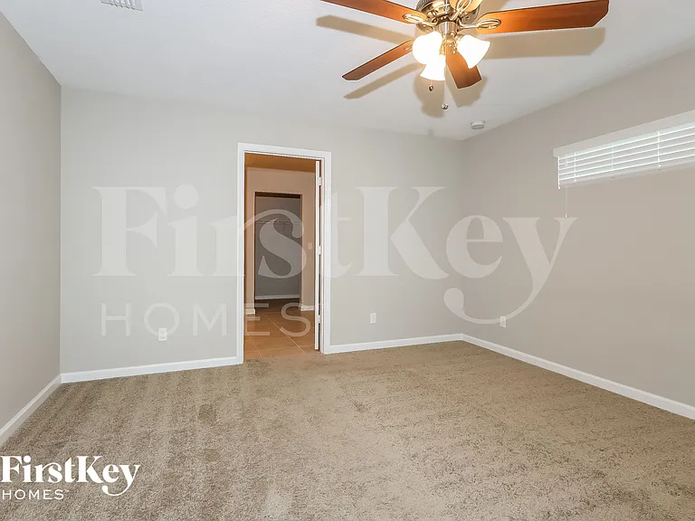 1426 SW Oriole Ln — Photo 7