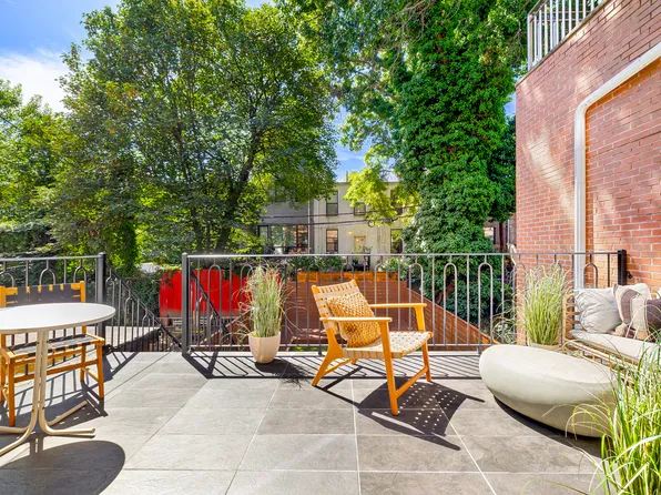 952a Greene Avenue image 16 of 28