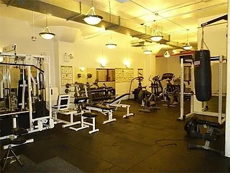 Rented by R New York