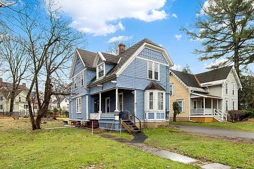 3 Franklin Ave Photo 1