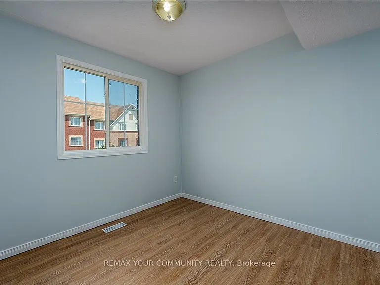 246 Spillsbury Dr #510 — Photo 12