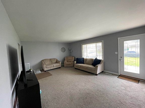 3rd image of 4908 W Wedgewood Ln