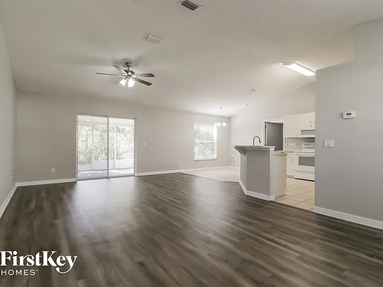 2417 Larkwood Rd — Photo 2