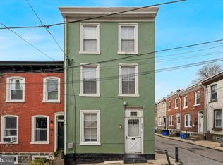 352 Carson St, Philadelphia, PA 19128