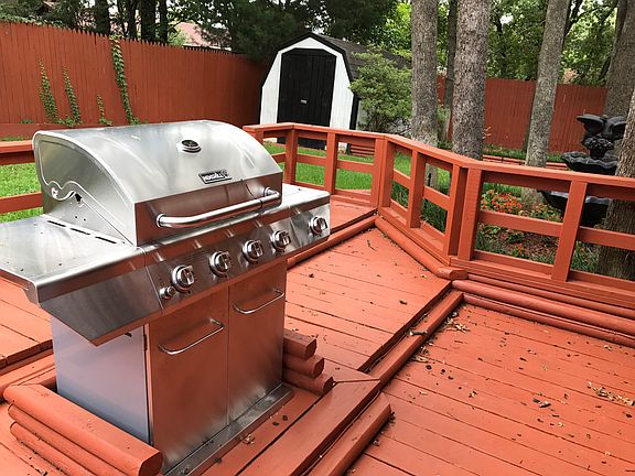 2nd image of 2811 Mintwood Pl