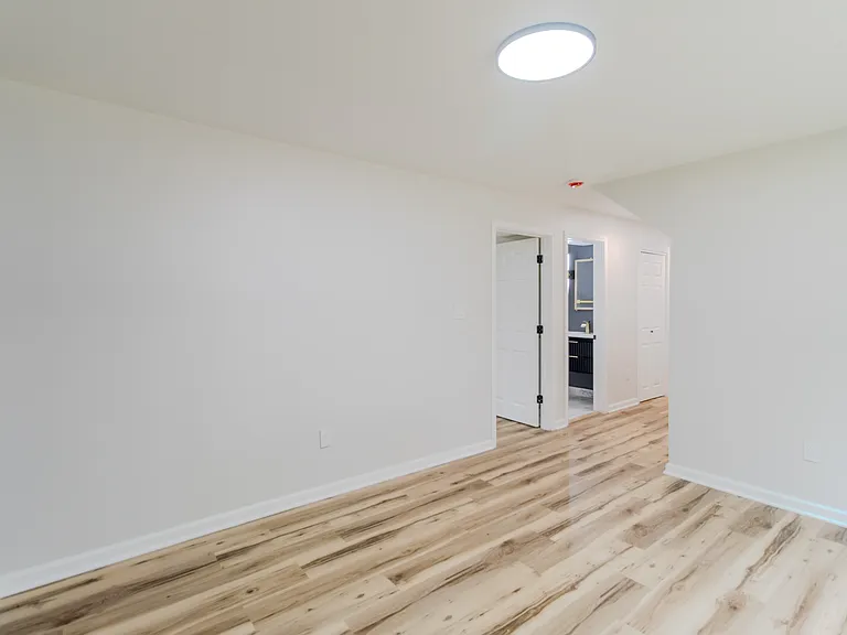 6530 E 3rd Ave — Photo 25