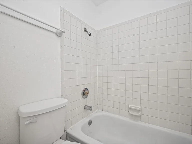 6001 Reims Rd #802 — Photo 23