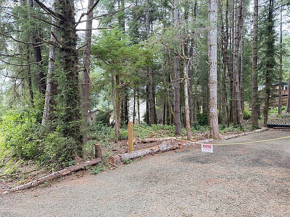 4th image of Russell Dr