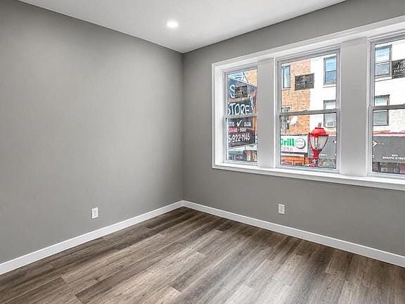 5th image of 632 South St #1