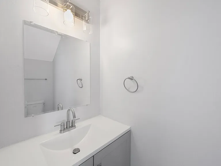 200 Westwood Ter N #198 — Photo 3