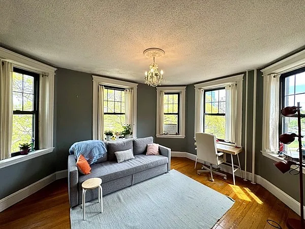 122 Riverway #14 — Photo 2