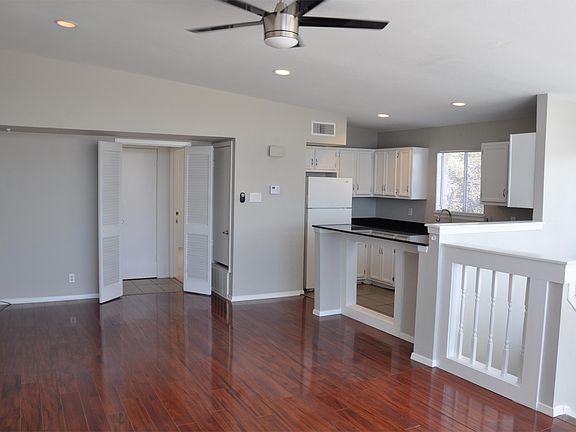 2nd image of 1008 Clayton Nolen Dr Unit 106