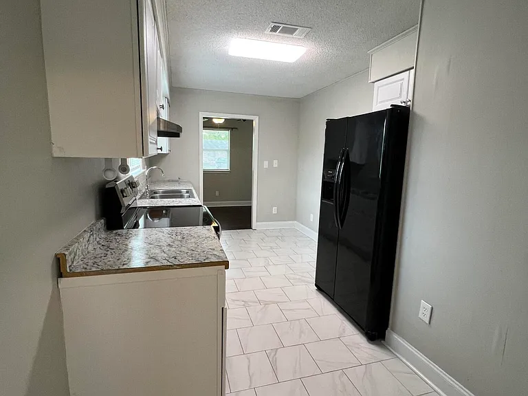 3625 Meadowlark Dr — Photo 5