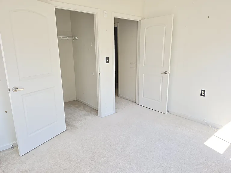 133 N Bread St #1A3 — Photo 12