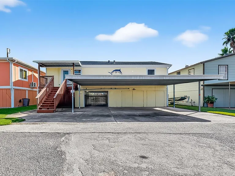 11 Highland Dr — Photo 2
