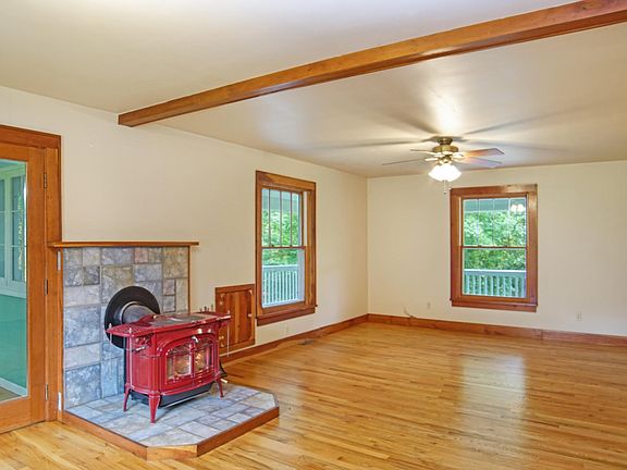 2nd image of 2124 Anthony Rd