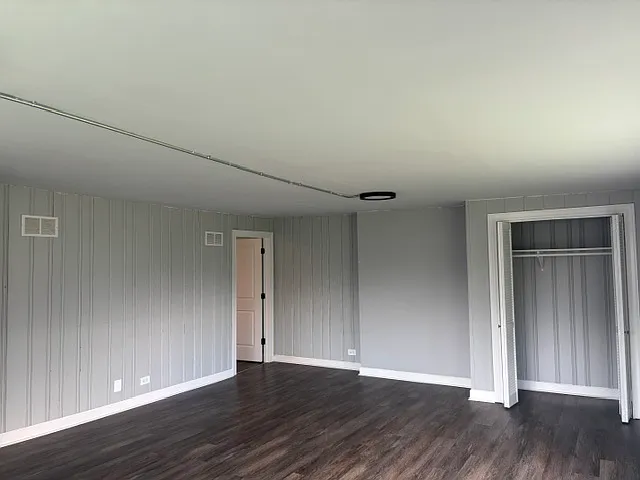 14441 Kolmar Ave — Photo 11