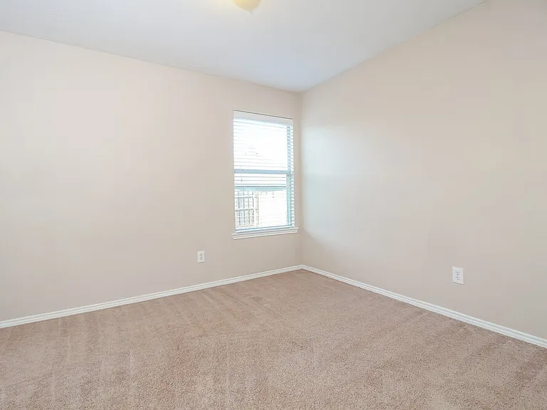 310 Ohara — Photo 13