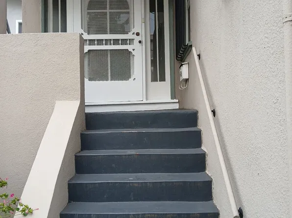 469 Wayne Ave, Oakland, CA 94606