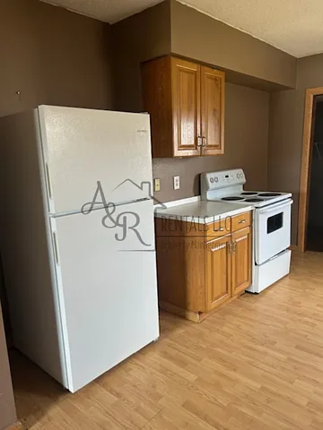 110 W 10th St