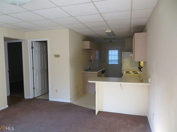 2nd image of 4137 C Rogers Rd