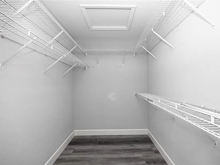 2103 SW 75th Ter — Photo 27