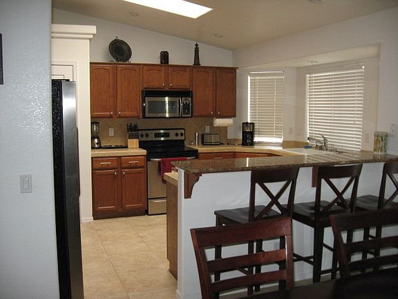 4th image of 3639 Kiowa Blvd N