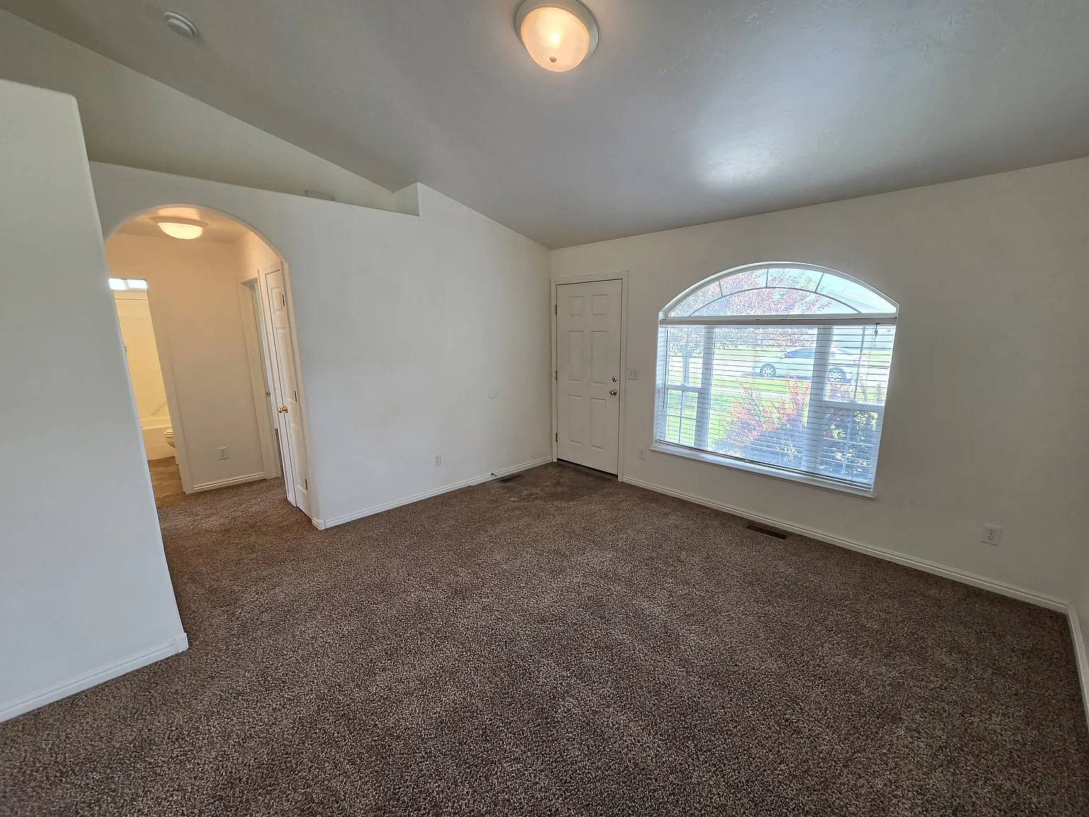 2 bed, 2.0 bath, 1149 sqft, $1,700 — Photo 3