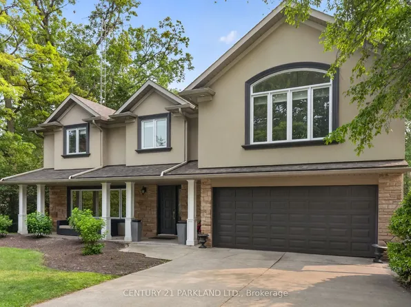 1302 Hillview Cres, Oakville, ON L6H 2C7