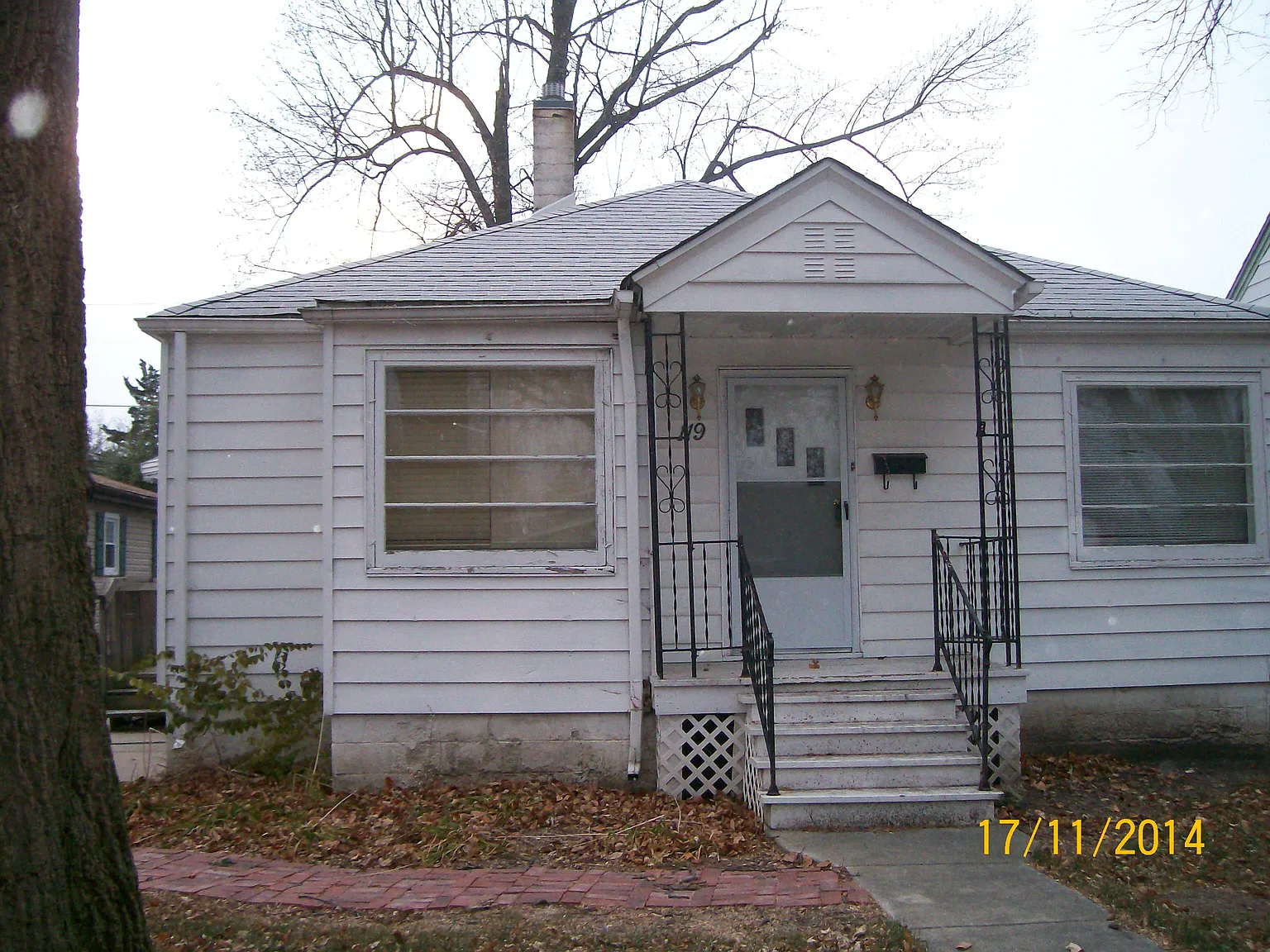 119 Anderson Ave photo 1