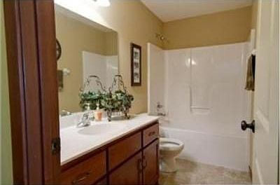 5th image of 12180 Coral Sea St NE