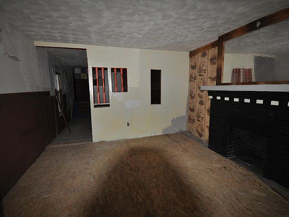 2nd image of 1441 Jefferson Ave Unit 43