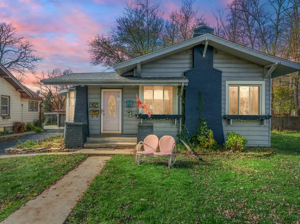 148 N Kelly St, Hobart, IN 46342